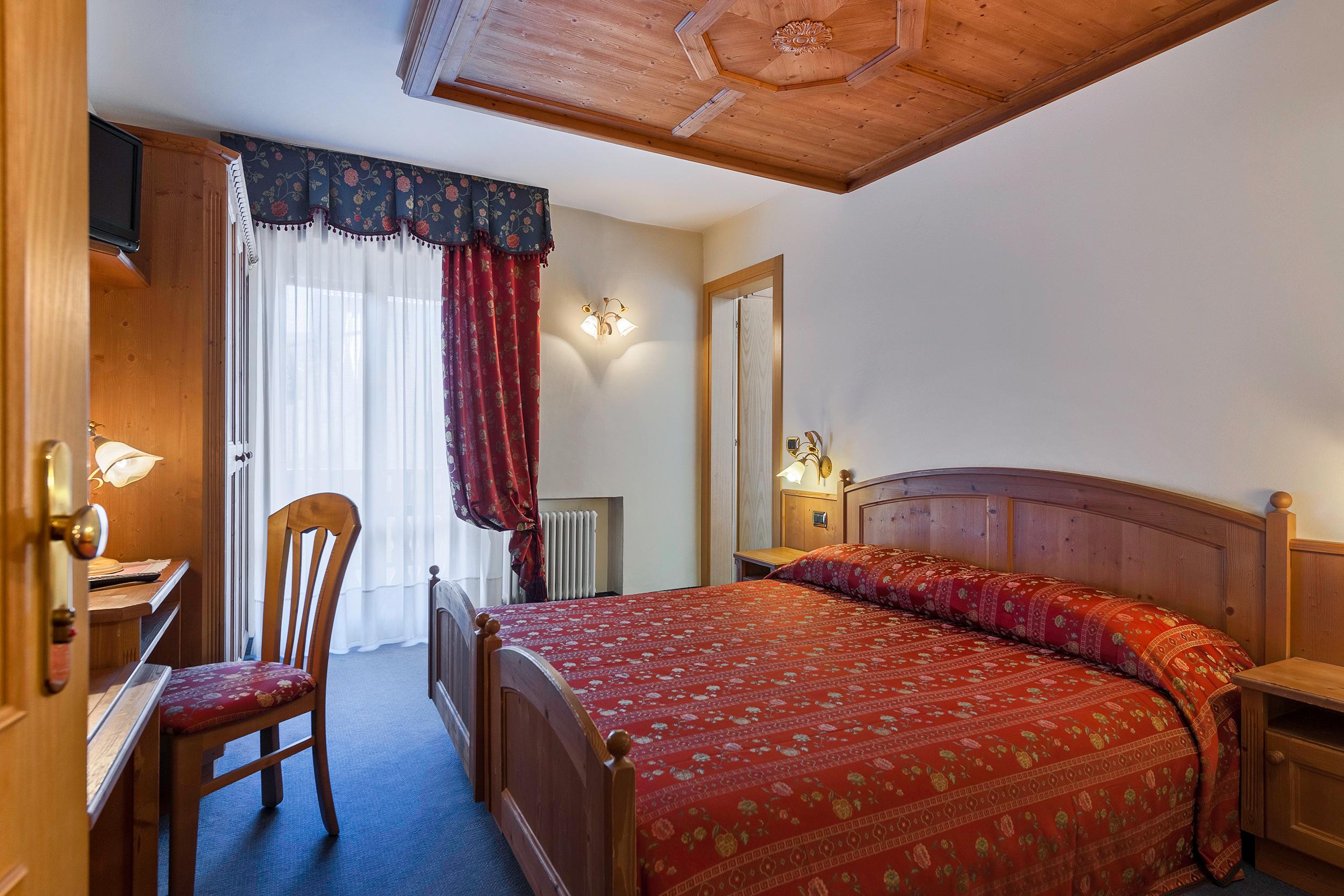 Family Hotel La Perla Fiera Di Primiero Zewnętrze zdjęcie