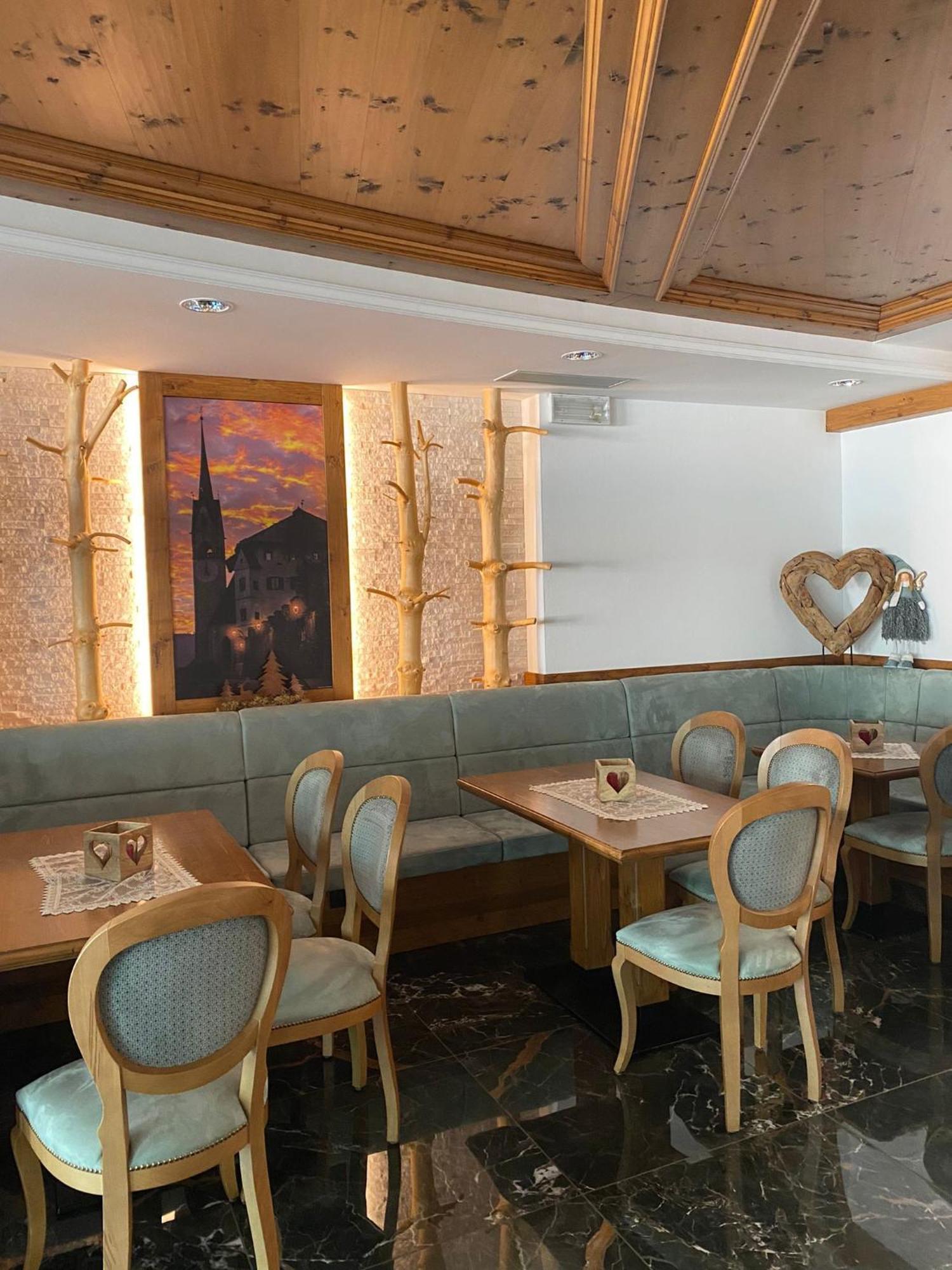 Family Hotel La Perla Fiera Di Primiero Zewnętrze zdjęcie