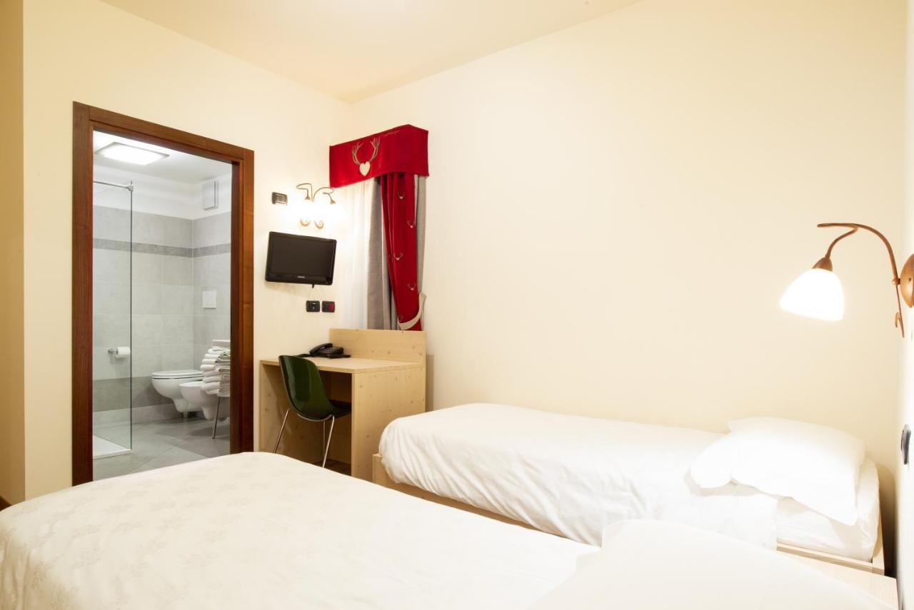 Family Hotel La Perla Fiera Di Primiero Zewnętrze zdjęcie